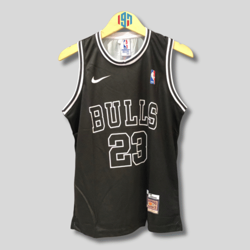 BASKETBALL JERSEY CHICAGO BULLS MICHAEL JORDAN 23 | BLACK AND WHITE BASKETBALL JERSEY | MENS JORDAN JERSEY